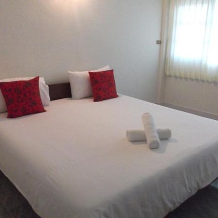 Albatross Guesthouse @ Thungwualaen Beach Pathiu Zewnętrze zdjęcie