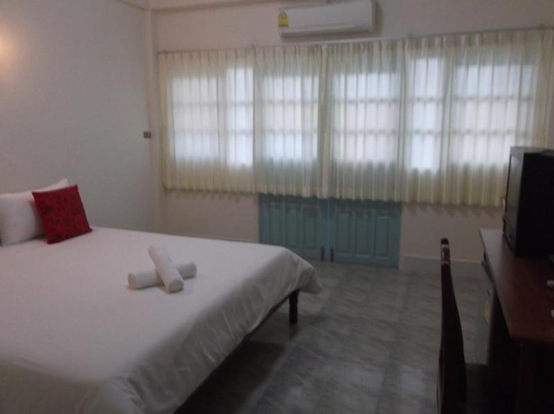 Albatross Guesthouse @ Thungwualaen Beach Pathiu Zewnętrze zdjęcie