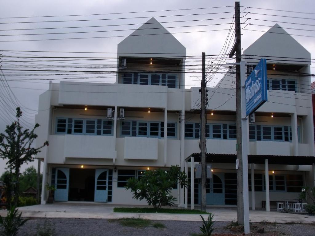 Albatross Guesthouse @ Thungwualaen Beach Pathiu Zewnętrze zdjęcie
