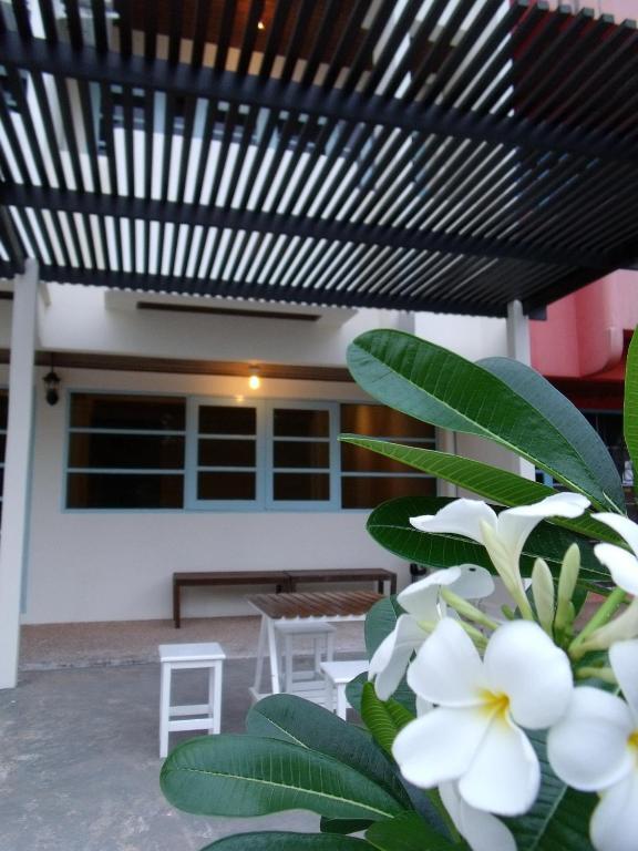 Albatross Guesthouse @ Thungwualaen Beach Pathiu Zewnętrze zdjęcie